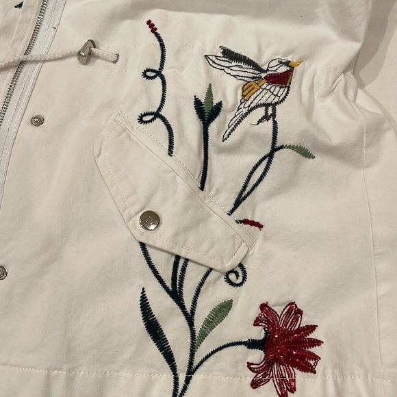 Spatial Paris Beautiful Embroidered Sequence Hooded Jacket - Picture 8 of 11